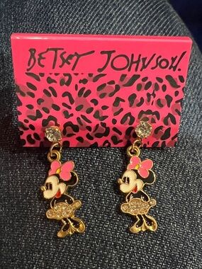 Betsey Johnson Gold Minnie Mouse Pink Bow Dangle Earrings